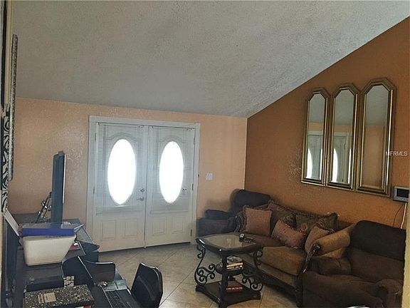 5th image of 10103 Briarwick Ct