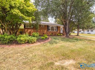 2100 Stanhope Dr NE, Huntsville, AL 35811