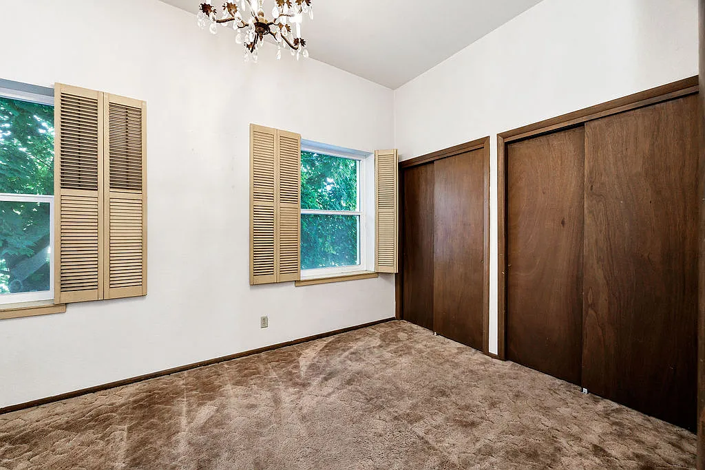 3 bed, 2280 sqft, $1,800 — Photo 4