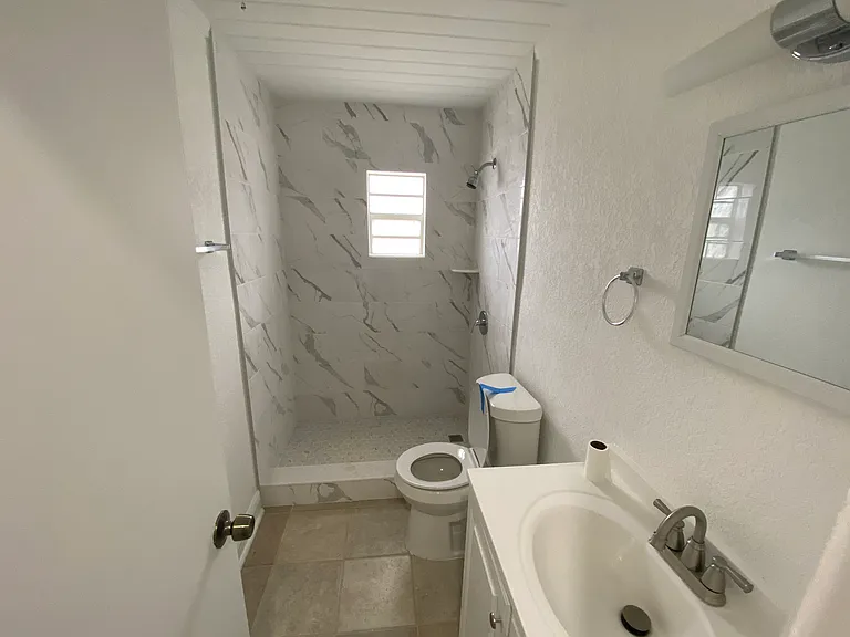 3004 Hambleton Ave — Photo 8