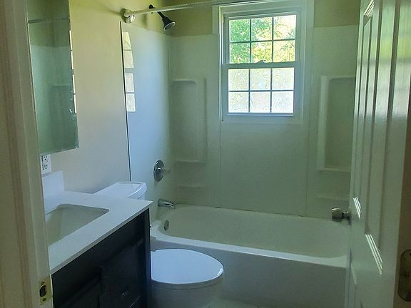 5th image of 6307 Traylor Rd