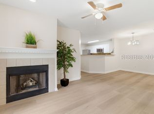 100 Kensington Blvd APT 822, Bluffton, SC 29910