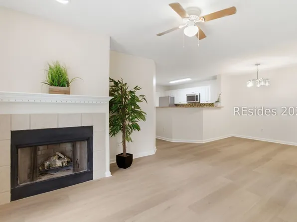 100 Kensington Blvd APT 822, Bluffton, SC 29910
