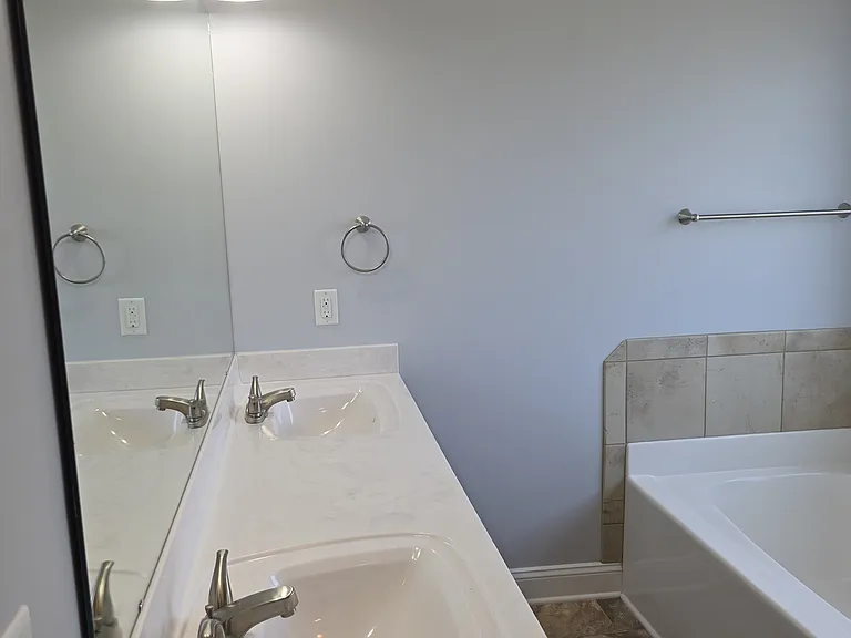 4016 Stretton Ave — Photo 17