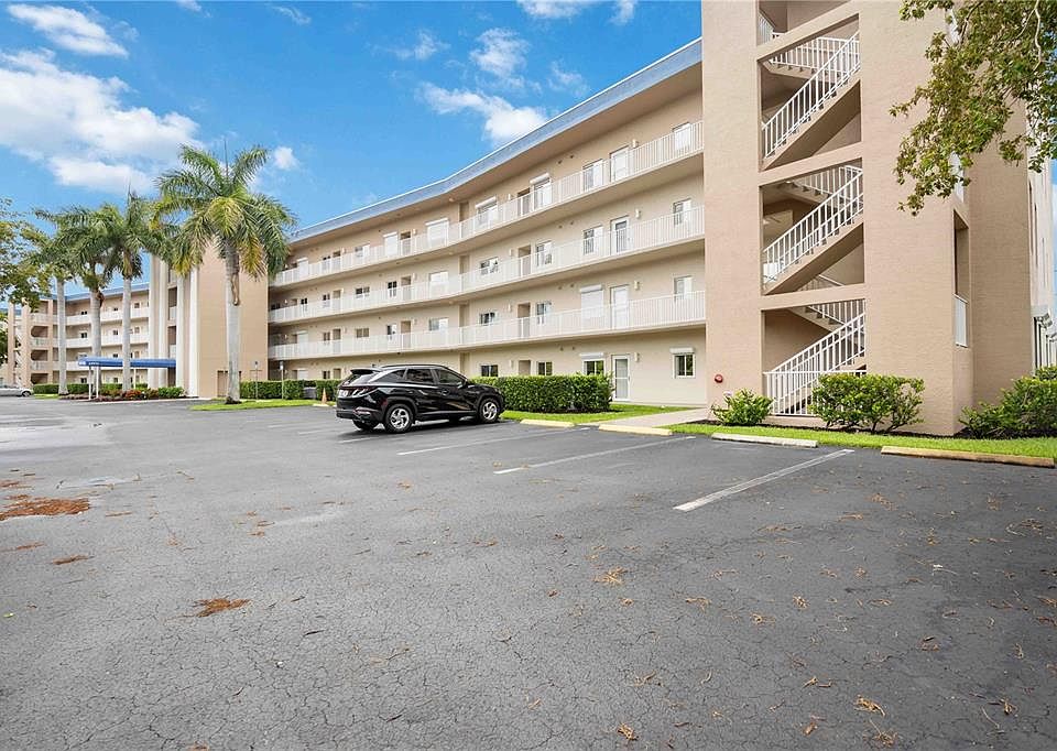 1st image of 14931 PARK LAKE DRIVE #PH12