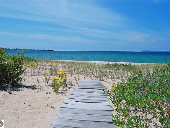 3rd image of 7 S Beach Walk
