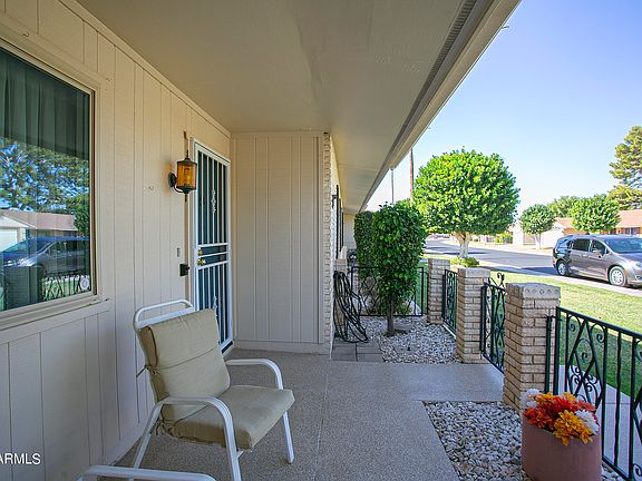 4th image of 10424 W SARATOGA Circle
