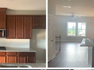 904 Sweetwater Grv #105, Woodstock, GA 30188