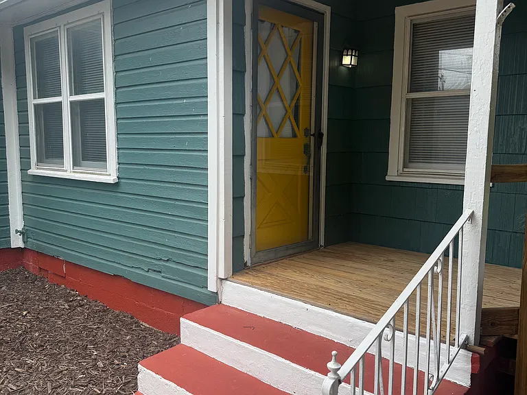 4705 N Grove Ave — Photo 16