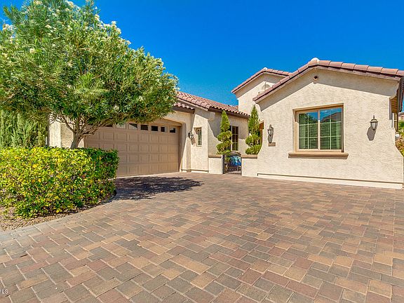 4th image of 4035 S Camellia Dr