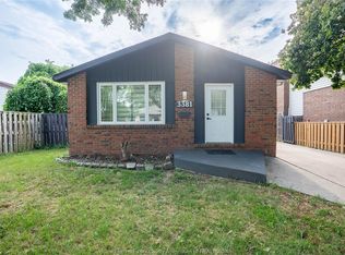 3381 Pineview Cres, Windsor, ON N8R 2A6