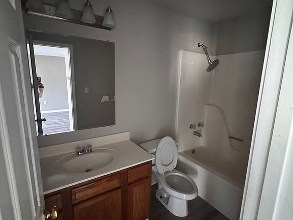 5th image of 550 W Pine St APT 3