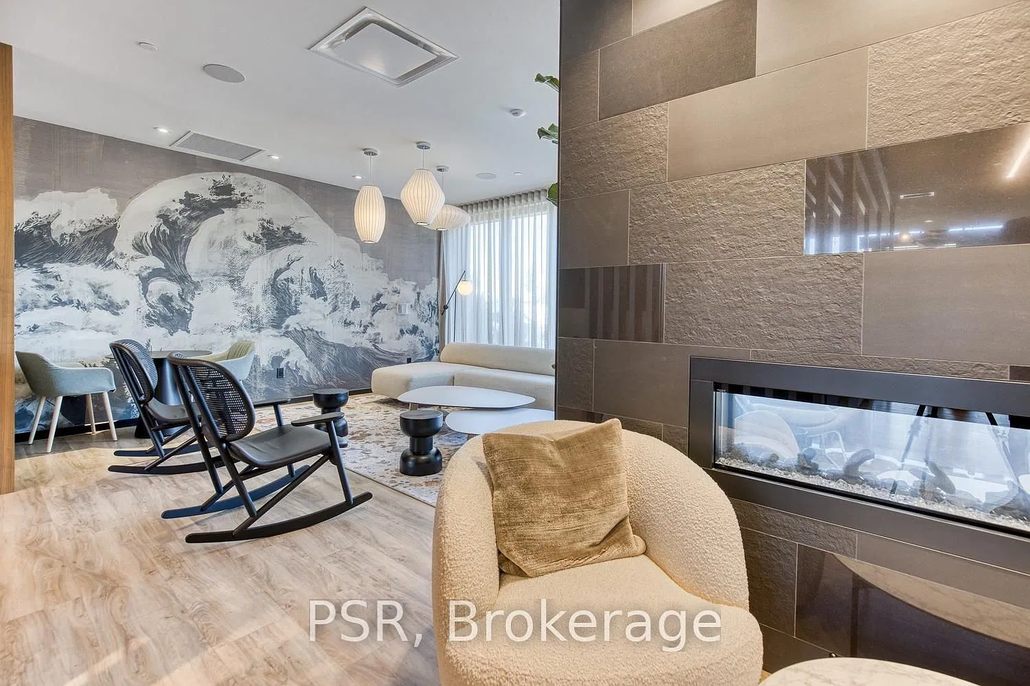 2 bed, $2,595 — Photo 3