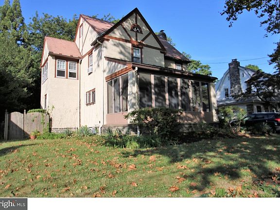 2nd image of 830 Morgan Ave