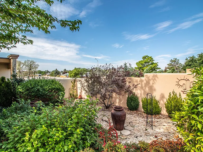 2704 N Dustin Ave — Photo 34