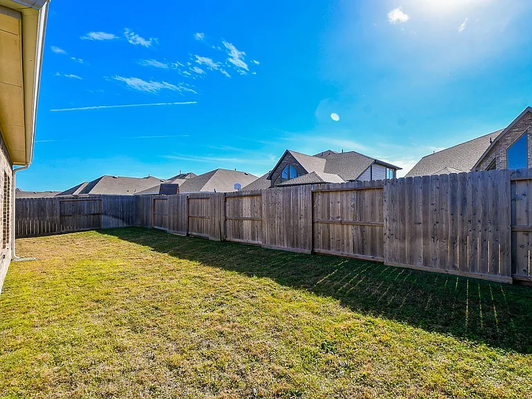 18331 Pedernales Springs Dr — Photo 31