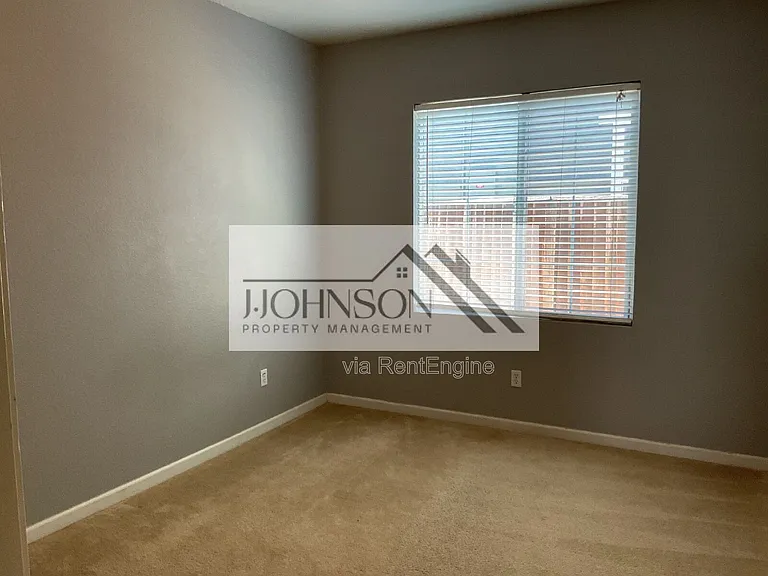 4343 Middlefield Dr — Photo 5