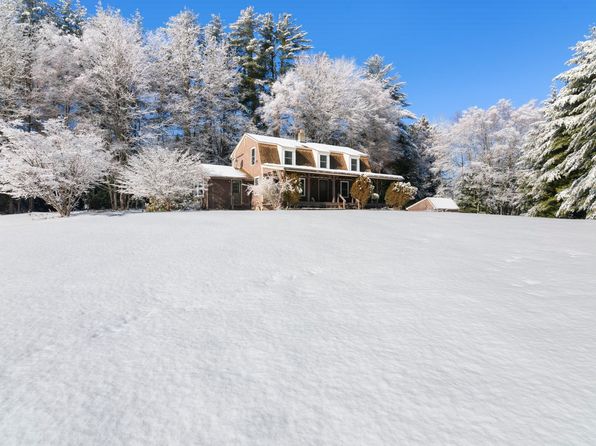 112 Breezy Acres Drive, Vernon, VT 05354