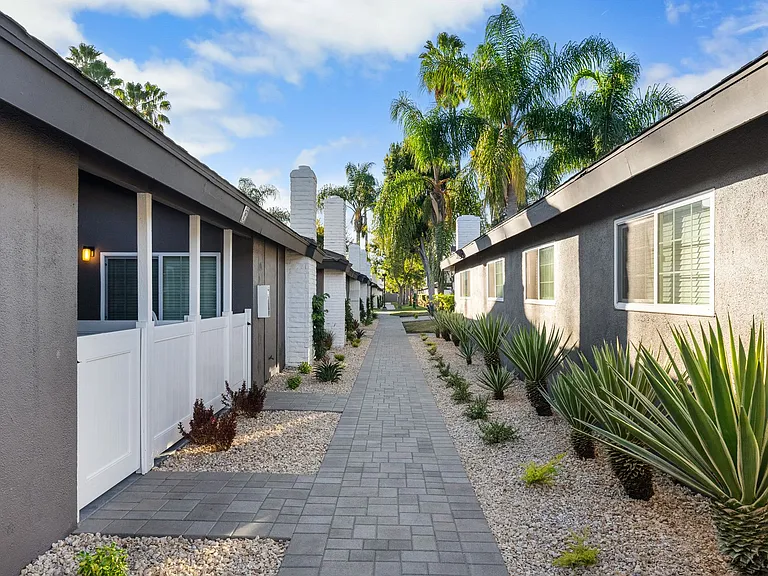 Pacific Palms Apartment Homes — Photo 9
