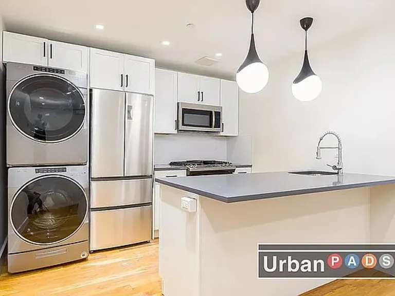 184 Adelphi St #3B — Photo 2