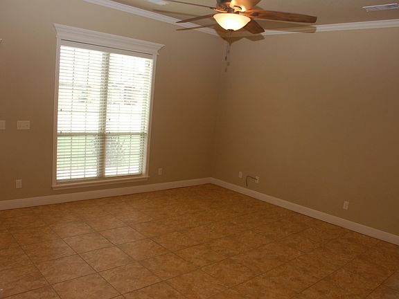 3rd image of 7303 Vail Dr