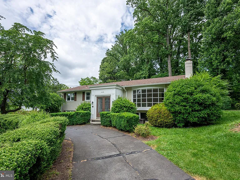6438 Woodville Dr — Photo 30