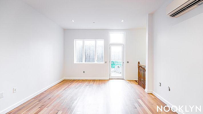 1st image of 474 Grand Ave #1R