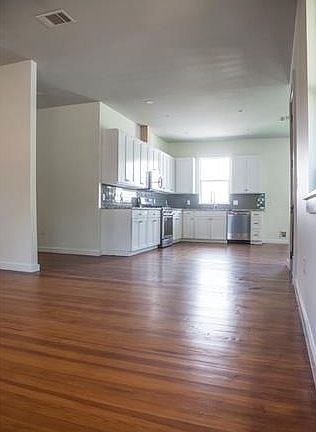 3rd image of 1615 Canterbury St Unit A