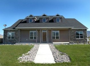 62 Patriot Ln, Cody, WY 82414