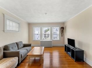 25 Dartmouth St #2, Watertown, MA 02472