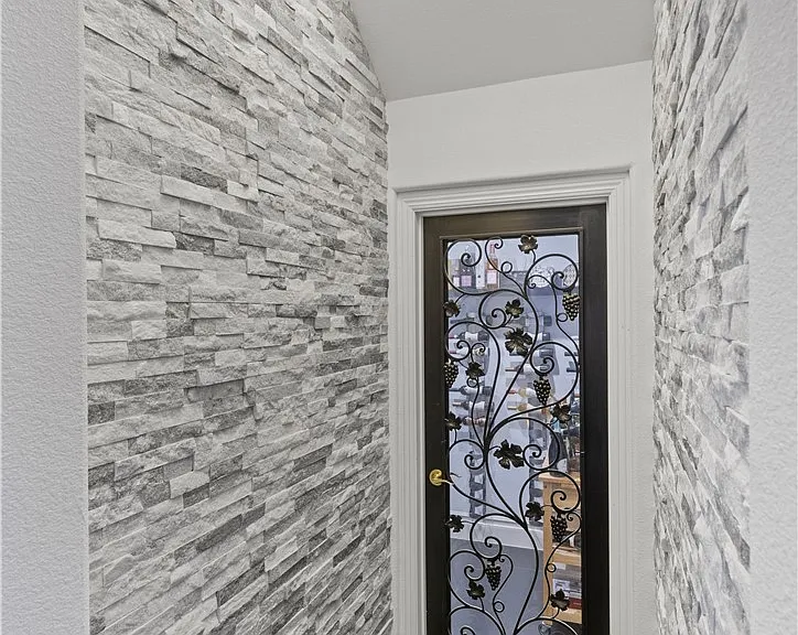 10212 Stone Briar Ct — Photo 45