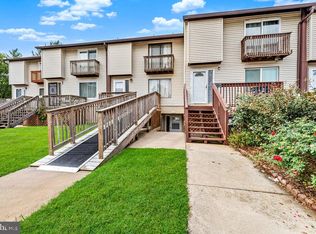 11322 Laurelwalk Dr #B-24, Laurel, MD 20708
