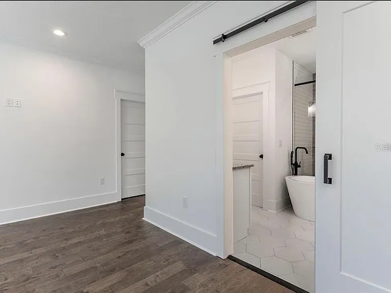 5813 N 18th St — Photo 26