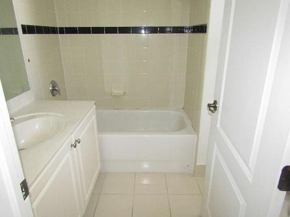 5th image of 710 SW 147th Ave