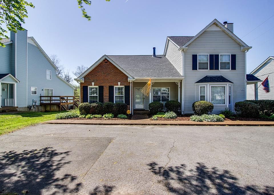 1st image of 1223 Carriage Park Dr