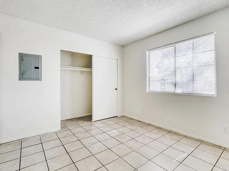 4651 Amberleigh Ln #C — Photo 12