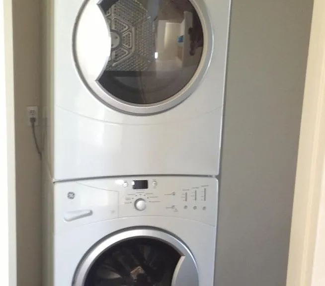 Washer/Dryer in Unit