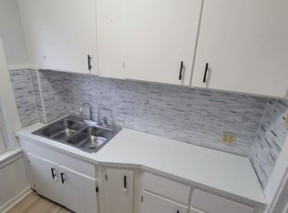 418 Ridge St #3, Fall River, MA 02724