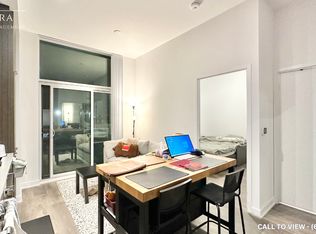 60 Honeycrisp Cres #218, Vaughan, ON L4K0N5