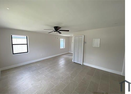 5th image of 941 32nd St