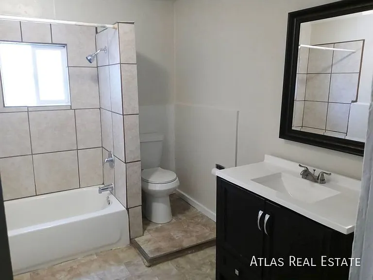 2602 E Dale St #1 — Photo 3