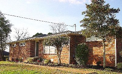 1st image of 3920 Sussex Dr