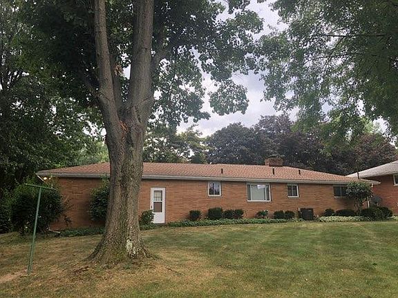 2nd image of 727 N Azalea Blvd
