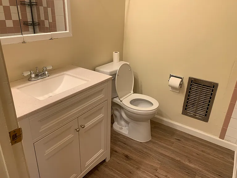 3809 Buell St #D — Photo 9
