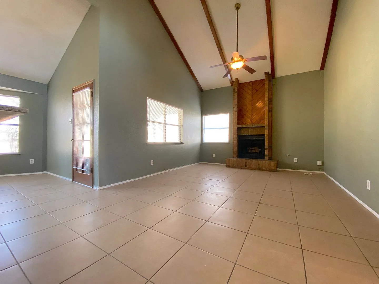 Northeast El Paso 3 bed2 bath — Photo 3