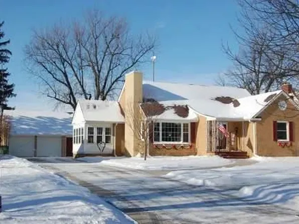 1101 Smith Ave, Worthington, MN 56187