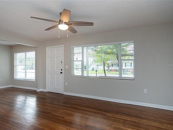 3rd image of 615 Brookside Dr