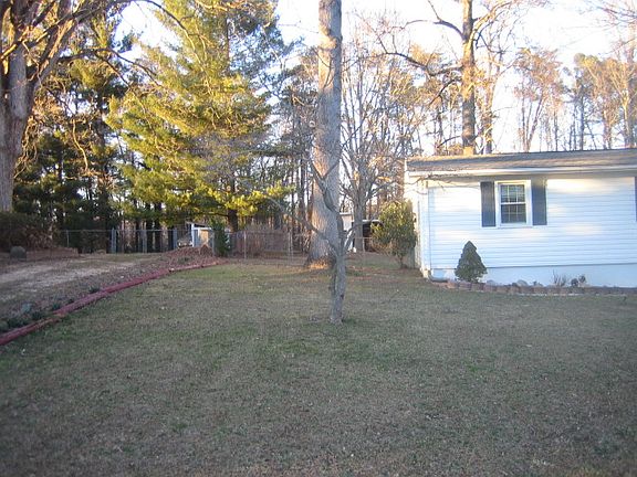 2nd image of 6705 Reindeer Ct