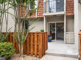 1609 Valencia Way, Reston, VA 20190