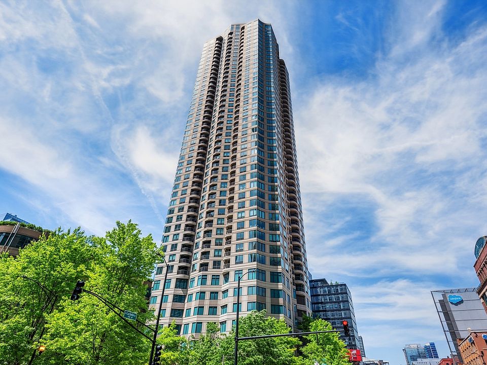 1st image of 400 N La Salle Dr APT 3808